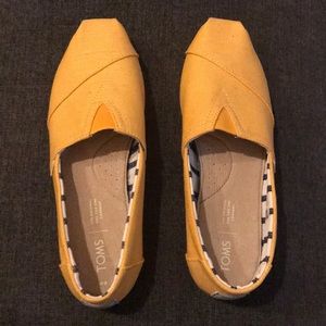 Mustard Yellow Toms